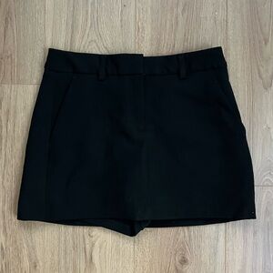 Dynamite black skirt (skort)